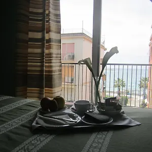 Elisabetta Italy